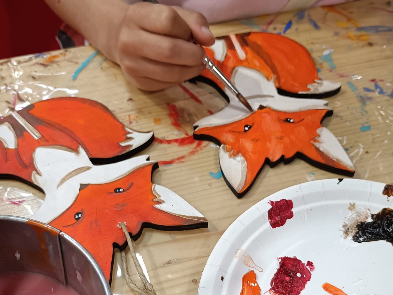 Decora la tua sagoma in legno - Un gioco di colori per ogni età