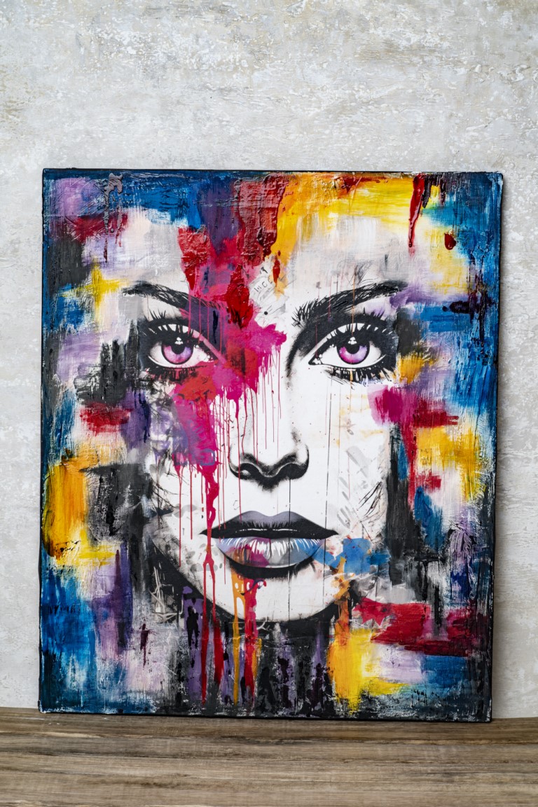 Tela Pop Art con protagonista la forza della  donna