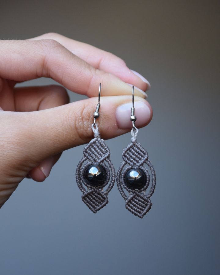 Orecchini in pizzo macrame