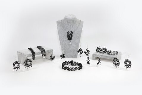 Le creazioni di Anna - Orecchini e parure